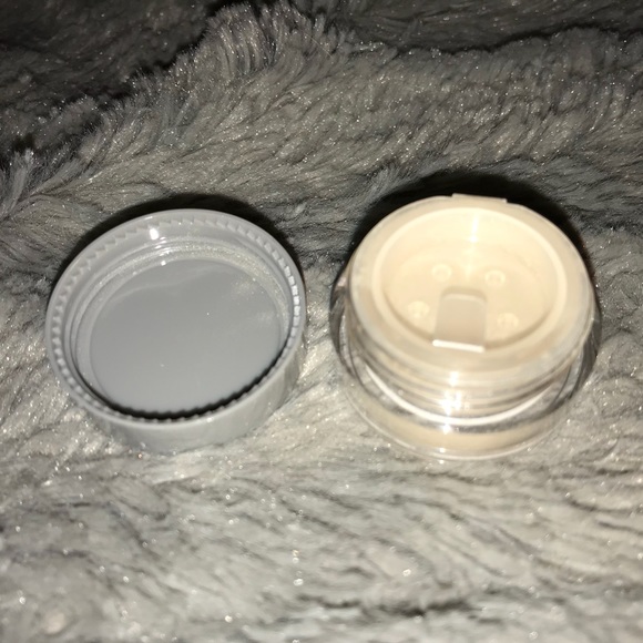 Cover | FX Translucent Light Setting Powder mini - Picture 3 of 4